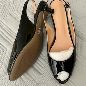 Black low heel open toe sling - Size: 9